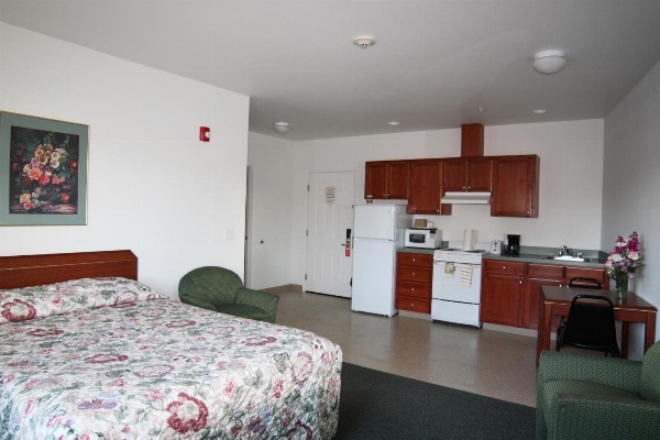 Ponderosa Motel image 2